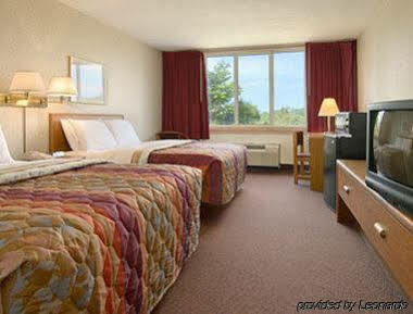 Days Inn By Wyndham Willoughby/Cleveland Exterior foto
